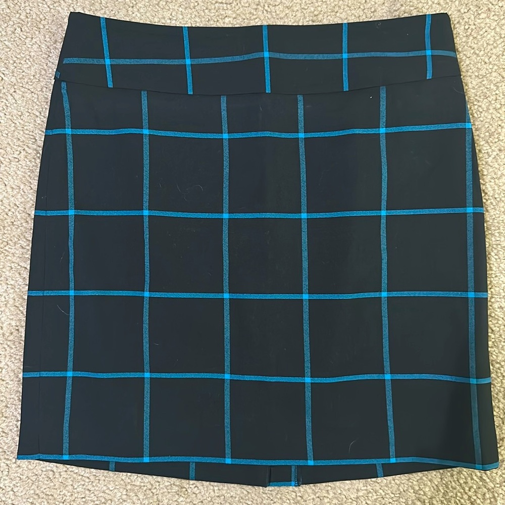 LOFT mid-thigh length skirt - Size 4